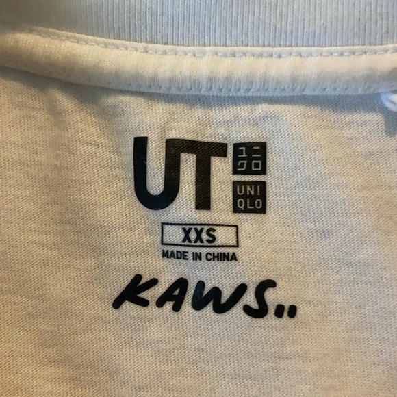 KAWS x Uniqlo UT fitted shirt - Picture 3 of 3